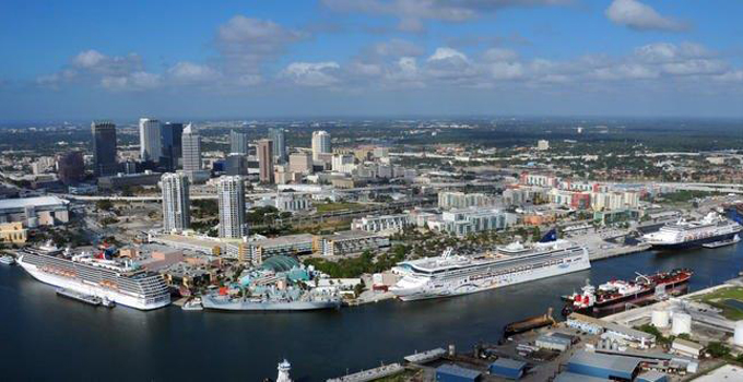 Shuttle from Naples to Cruise Ships and Seaports in Port Tampa Bay in and near Florida