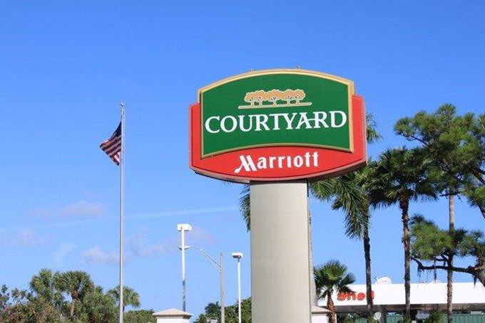 Airport Shuttle to and from Naples Marriott Hotel in and near Florida